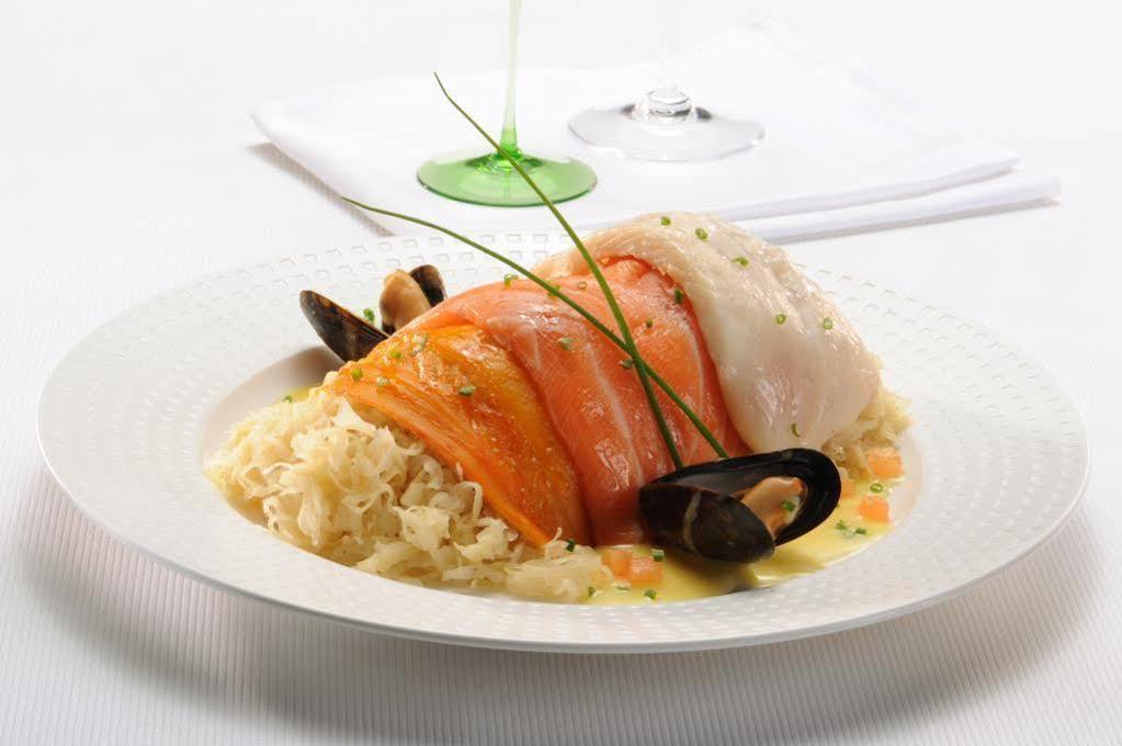 Maison Kammerzell - Hotel & Restaurant Strasbourg Eksteriør bilde
