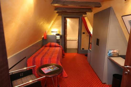 Maison Kammerzell - Hotel & Restaurant Strasbourg Eksteriør bilde